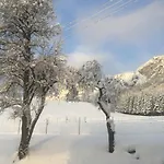 Berghof Haselsberger 아파트 *